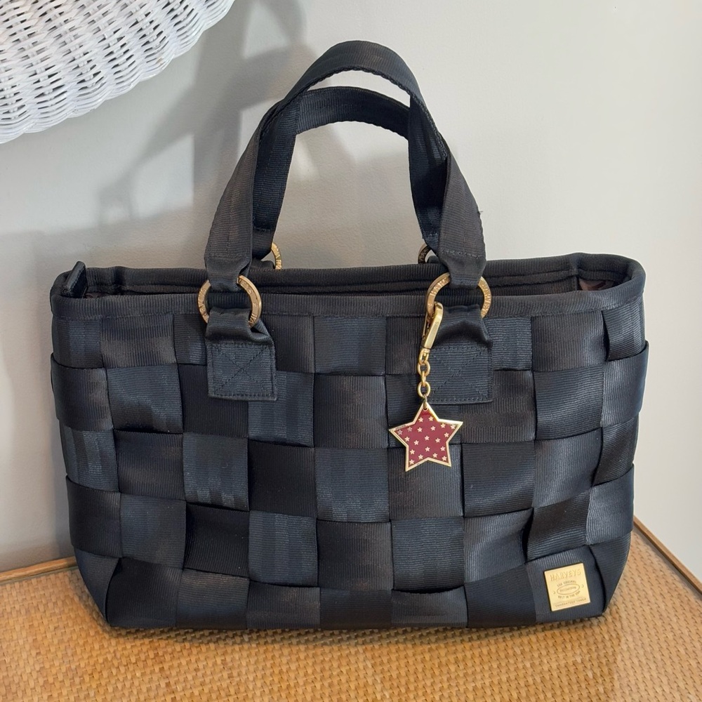 Harvey's Seatbelt Black Carriage Ring Tote Bag / Purse With Star Bag Charm